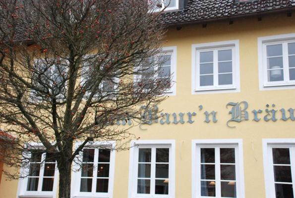 Altstadthotel Bauern Braeu Шробенхаузен Екстериор снимка