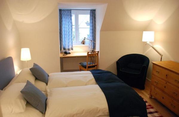 Altstadthotel Bauern Braeu Шробенхаузен Стая снимка